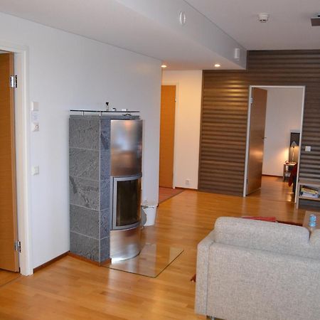 Yllaes Chalets A9206 Talvikaudelle 25-26 Hinta Sisaeltaeae 2Kpl Hissilippuja! Yllasjarvi Luaran gambar